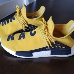 Pharrell Williams yellow